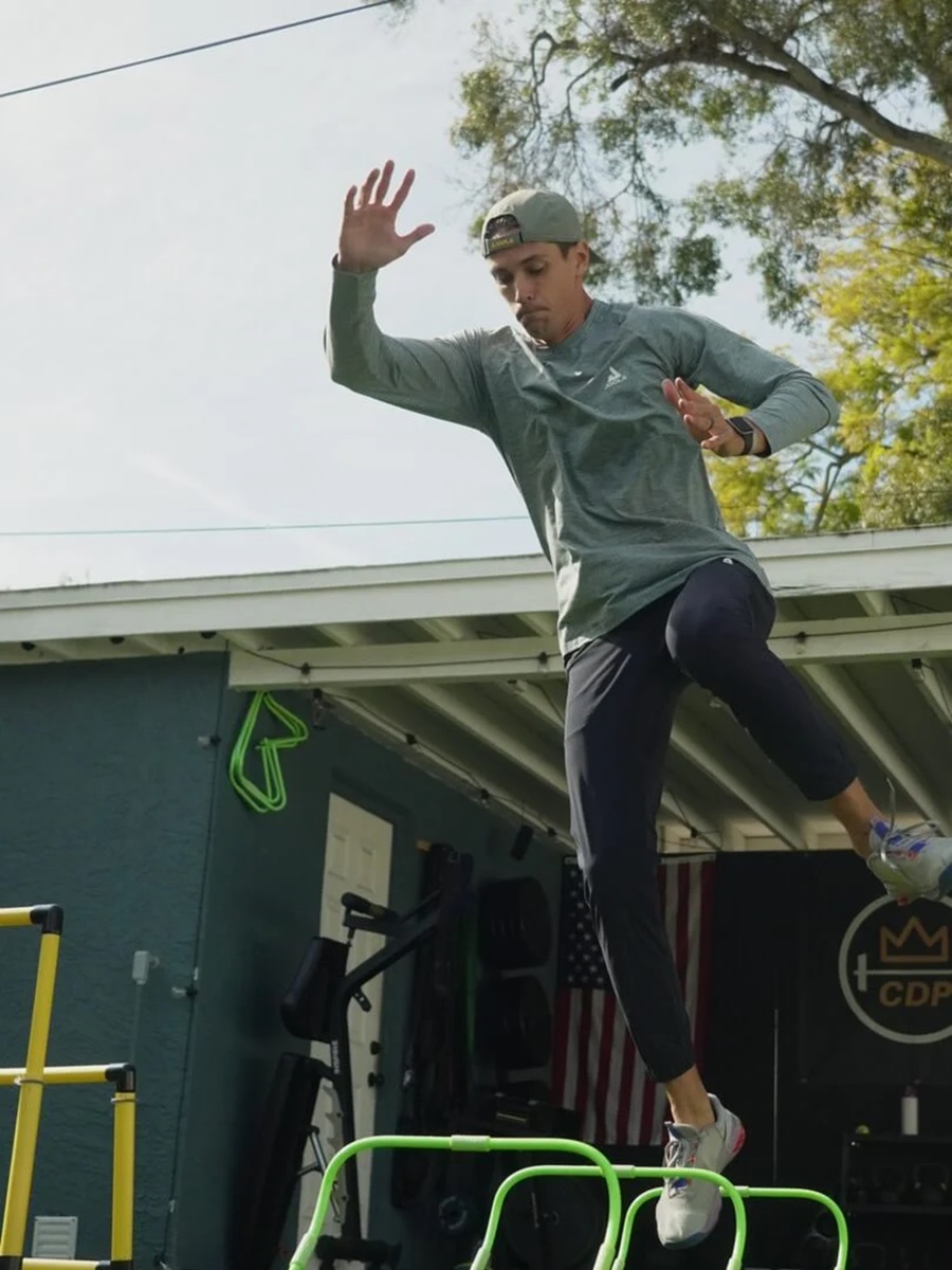 Lời Khuyên Từ Chuyên Gia JOOLA – Connor Derrickson