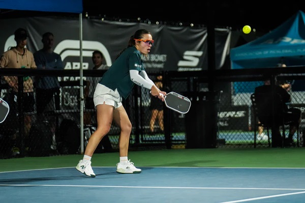 Jordi Vigna – Nữ Pro Đầy Bản Lĩnh Của Canada Jordi Vigna – Nữ Pro Đầy Bản Lĩnh Của Canada